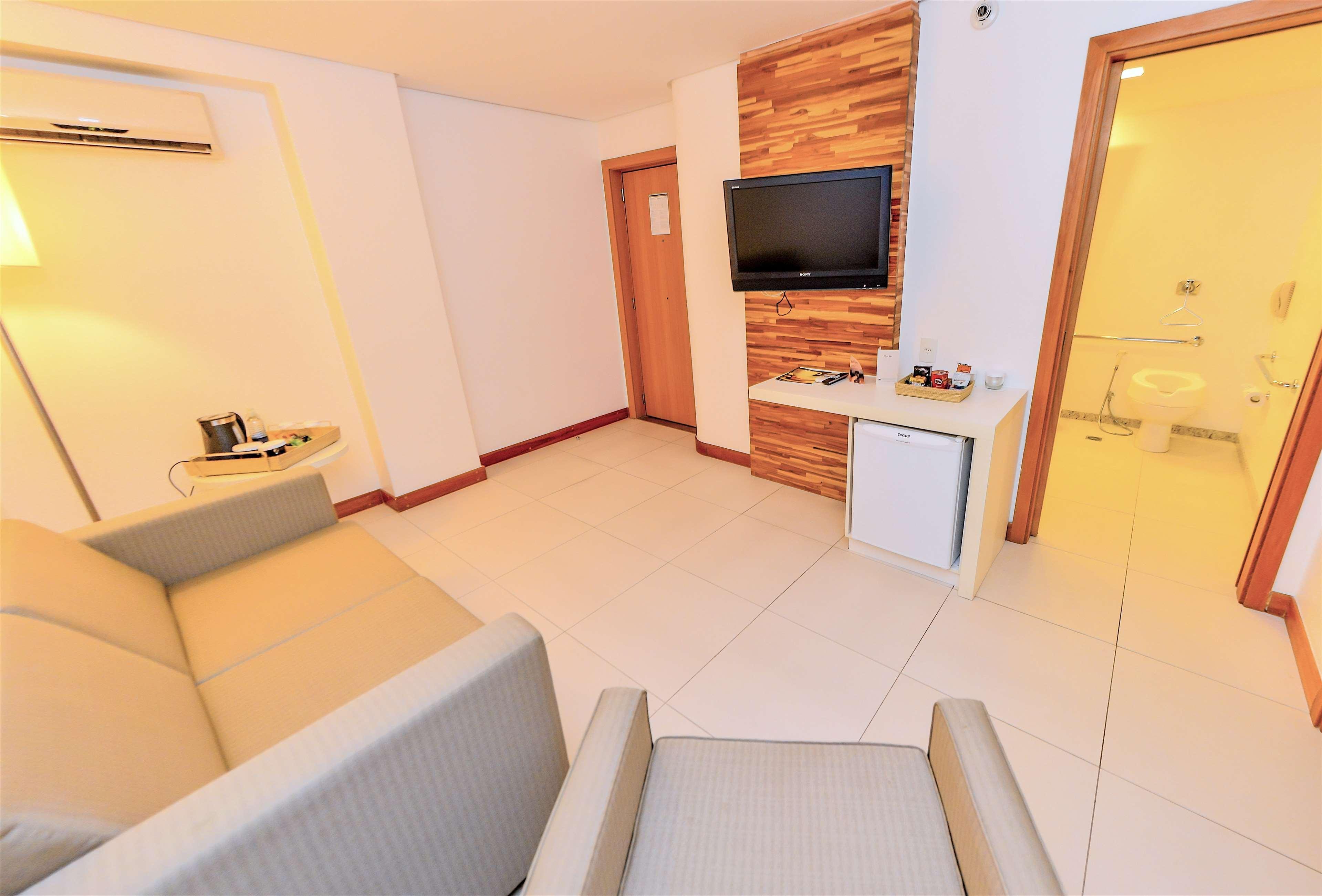 Best Western Premier Maceio 외부 사진 A room at the hotel