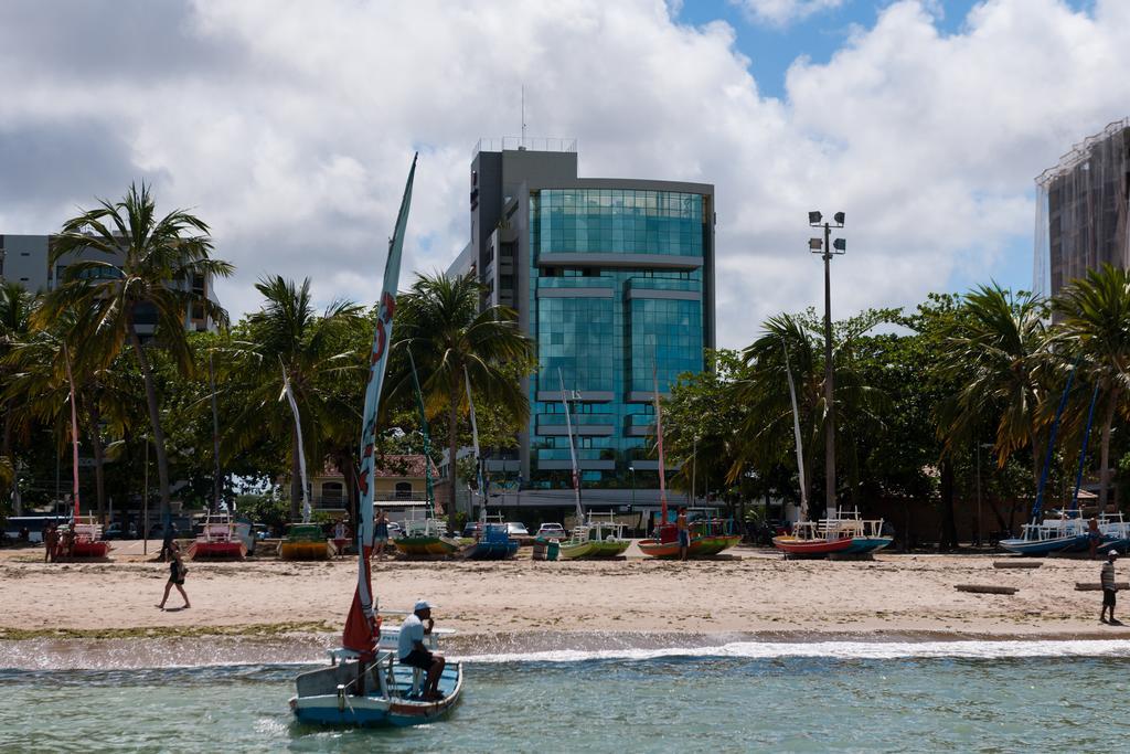 Best Western Premier Maceio 외부 사진 The headquarters of the Central Bank of Comoros in Moroni