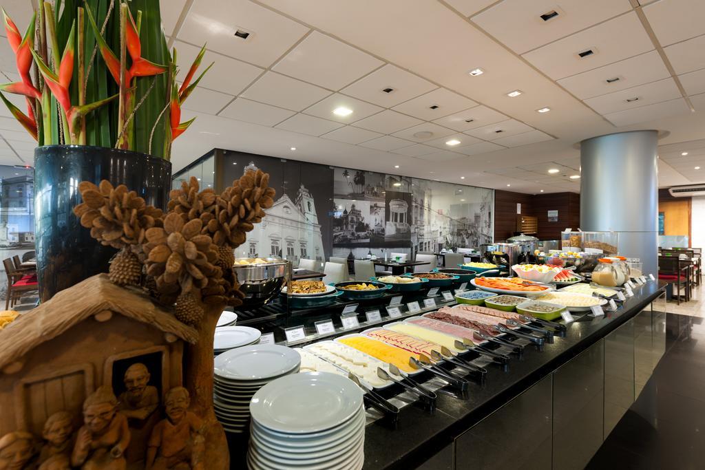 Best Western Premier Maceio 외부 사진 A buffet at a hotel